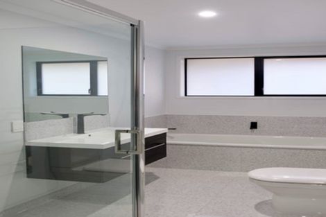 Photo of property in 32 Hitchen Road, Pokeno, 2402