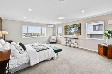 Photo of property in 15 Bejoy Rise, East Tamaki Heights, Auckland, 2016