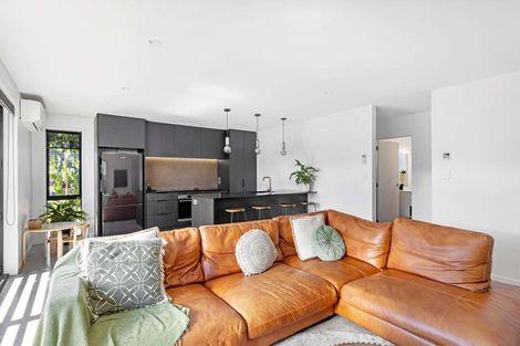 Photo of property in 1 Rehua Place, Waiwhakaiho, New Plymouth, 4312