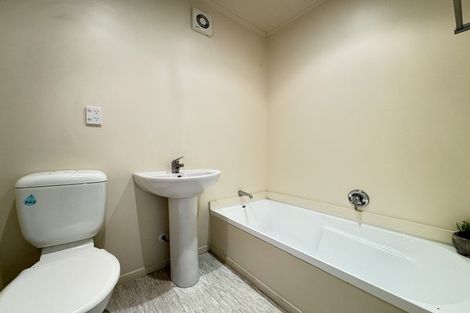 Photo of property in 28 Morere Street, Titahi Bay, Porirua, 5022