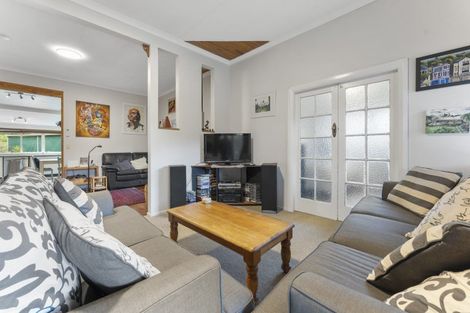 Photo of property in 36 Muhunoa Road West, Ohau, Levin, 5570