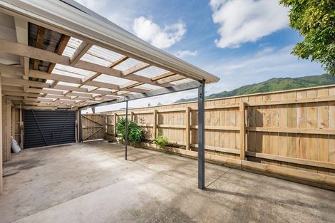 Photo of property in 18a Ngaio Road, Waikanae, 5036