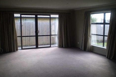 Photo of property in 37 Rolleston Drive, Rolleston, 7614