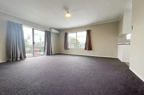 Photo of property in 112 Lynwood Road, New Lynn, Auckland, 0600