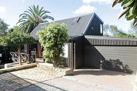 Photo of property in 16b Sylvia Road, Saint Heliers, Auckland, 1071