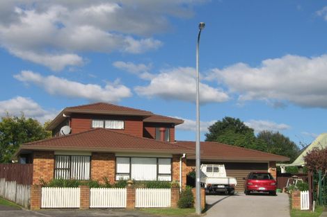 Photo of property in 15 Camden Place, Papatoetoe, Auckland, 2025