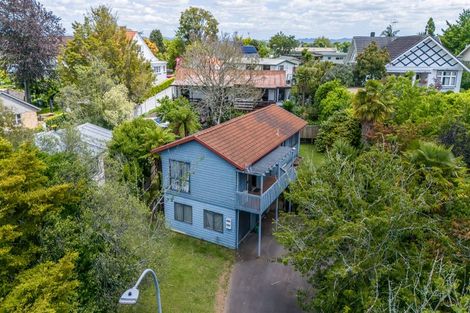 Photo of property in 15 Oakley Avenue, Claudelands, Hamilton, 3214