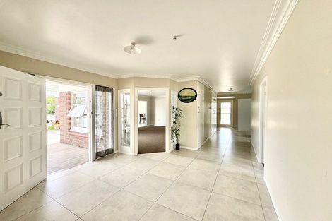 Photo of property in 2b Adams Road, Manurewa, Auckland, 2102