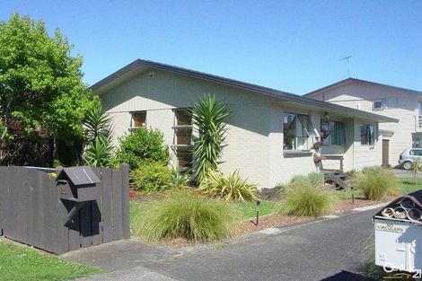 Photo of property in 1/28 Bramley Drive, Farm Cove, Auckland, 2012