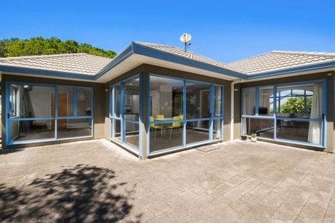 Photo of property in 30 Rosemary Avenue, Forrest Hill, Auckland, 0620