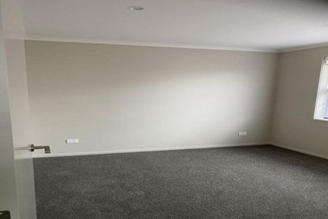 Photo of property in 12a-b Hughson Street, Waitara, 4320