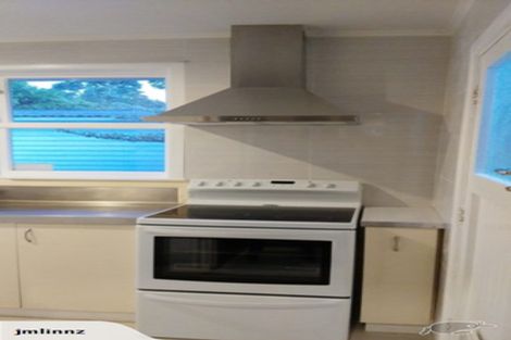 Photo of property in 44 Brandon Road, Glen Eden, Auckland, 0602