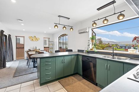 Photo of property in 7 Claremont Rise, Levin, 5510