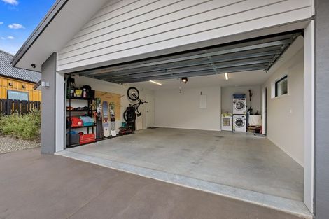 Photo of property in 5 Bathans Lane, Lake Hayes, Queenstown, 9304