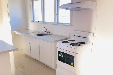 Photo of property in 12 Olive Street, Manurewa, Auckland, 2102