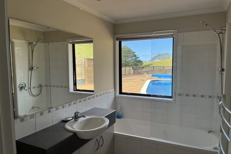 Photo of property in 174 Zanders Road, Helensville, Waimauku, 0882