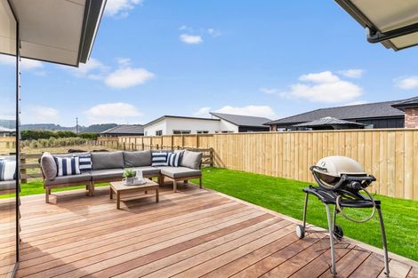 Photo of property in 4 Nau Mai Road, Clevedon, 2582