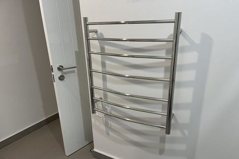 Photo of property in 15a Hooker Avenue, Bryndwr, Christchurch, 8053