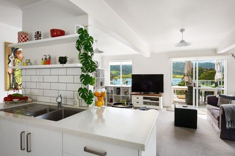 Photo of property in 12 Moana Drive, Tanners Point, Katikati, 3177