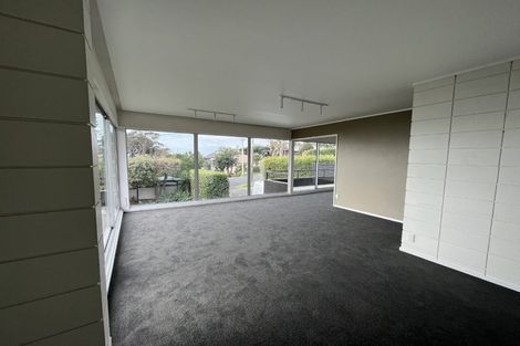 Photo of property in 1/42 Rothesay Bay Road, Rothesay Bay, Auckland, 0630
