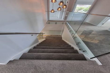 Photo of property in 4 Kerrymaria Place, Hillcrest, Auckland, 0627