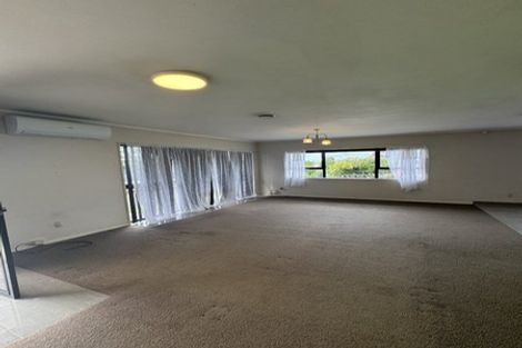 Photo of property in 19 Butterworth Drive, Glendene, Auckland, 0602