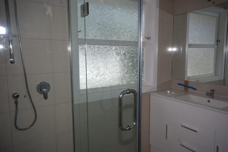 Photo of property in 100 Oakdale Road, Mount Roskill, Auckland, 1041