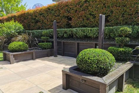 Photo of property in 14 Annalong Road, Dannemora, Auckland, 2016