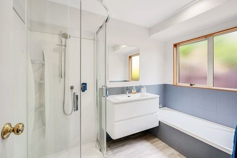 Photo of property in 37 Greenfield Drive, Western Heights, Hamilton, 3200