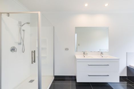 Photo of property in 121 Atawhai Road, Fitzherbert, Palmerston North, 4410