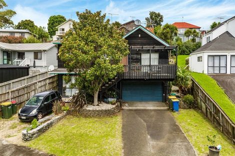 Photo of property in 1/13a Kitewao Street, Northcote, Auckland, 0627