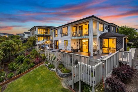 Photo of property in 4 Copper Lane, Long Bay, Auckland, 0630