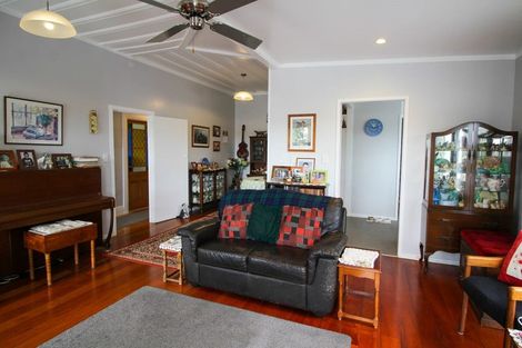 Photo of property in 9-11 Walker Terrace, Te Kopuru, 0391