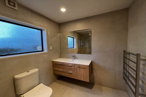 Photo of property in 4 Dalmeny Close, Murrays Bay, Auckland, 0630