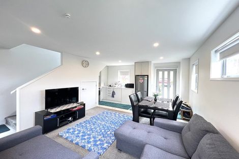 Photo of property in 3/24 Kelwyn Road, Kelston, Auckland, 0602