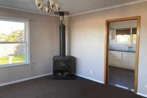Photo of property in 2/10 Ocean View Road, Northcote, Auckland, 0627