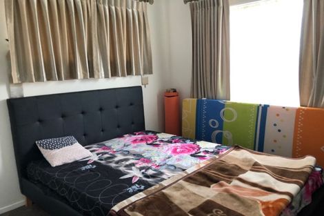 Photo of property in 589a Great South Road, Rosehill, Papakura, 2113