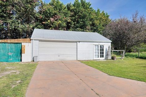 Photo of property in 10 Coldstream Road, Rangiora, 7473