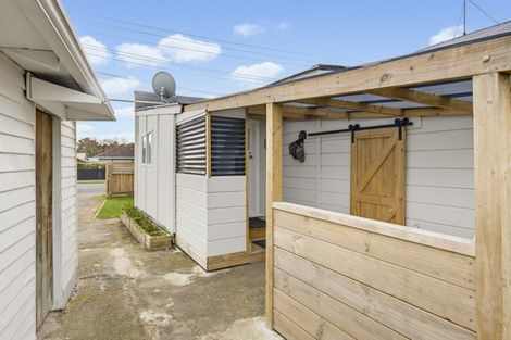 Photo of property in 55 Mako Mako Road, Levin, 5510