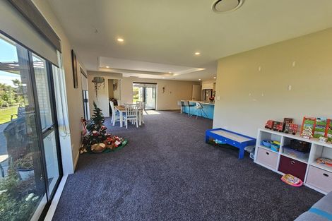 Photo of property in 36 The Esplanade, Pegasus, 7612