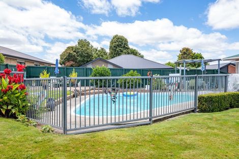 Photo of property in 9 Matthews Crescent, Melville, Hamilton, 3206