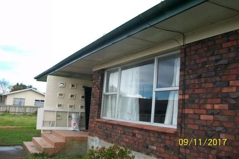 Photo of property in 4/96 Titirangi Road, New Lynn, Auckland, 0600