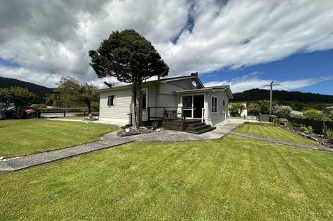 Photo of property in 25 Gow Street, Ross, 7812