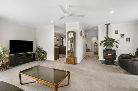 Photo of property in 41 Village Park Drive, Welcome Bay, Tauranga, 3112