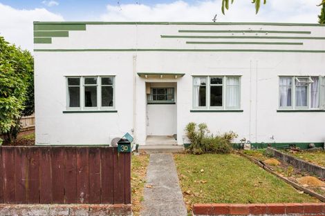 Photo of property in 28-30 Rawhiti Avenue, Palmerston North, 4410