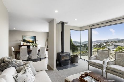 Photo of property in 52 Waru Street, Khandallah, Wellington, 6035