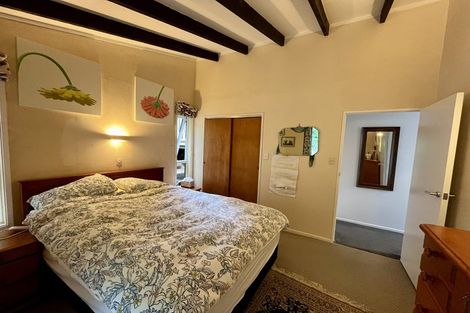 Photo of property in 35b Amapur Drive, Khandallah, Wellington, 6035