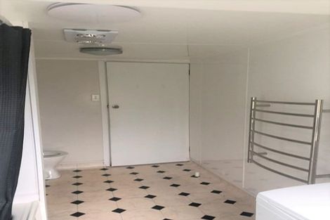 Photo of property in 113 Northland Road, Northland, Wellington, 6012