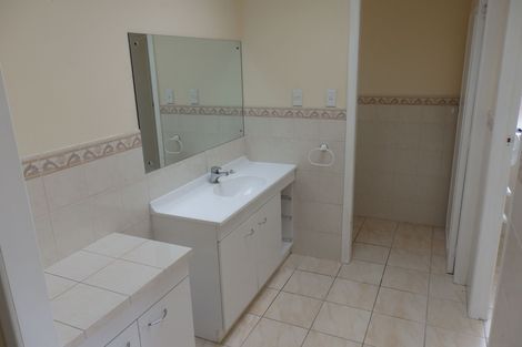 Photo of property in 44 Wordsworth Street, Leamington, Cambridge, 3432