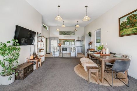 Photo of property in 91 Mangakura Road, Helensville, 0875